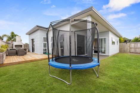 Photo of property in 132 Coast Boulevard, Papamoa Beach, Papamoa, 3118