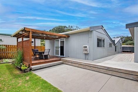 Photo of property in 5 Omutu Street, Oakura, Hikurangi, 0184
