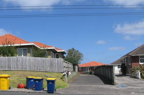 Photo of property in 1/86 Birkdale Road, Birkdale, Auckland, 0626