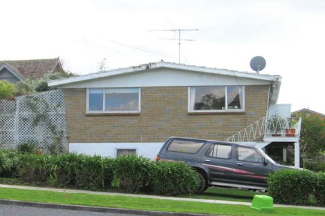 Photo of property in 1/31 Eastern Beach Road, Eastern Beach, Auckland, 2012