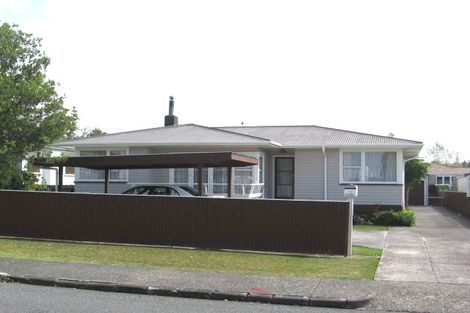 Photo of property in 14 Tamariki Avenue, Kelston, Auckland, 0602