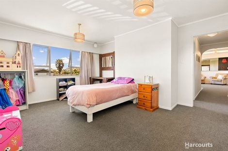 Photo of property in 3 Harbour Crest Drive, Waiuku, 2123