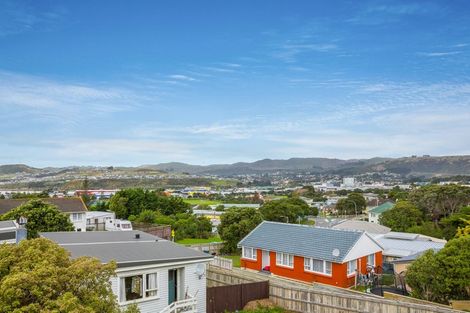 Photo of property in 12 Takapuwahia Drive, Takapuwahia, Porirua, 5022