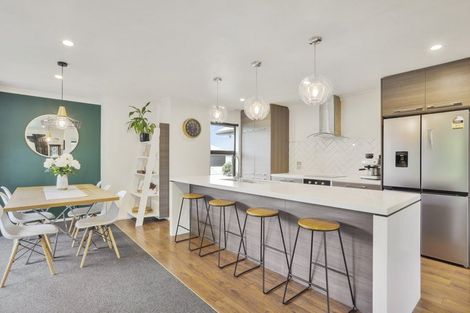 Photo of property in 13 Lancewood Way, Rangiora, 7400