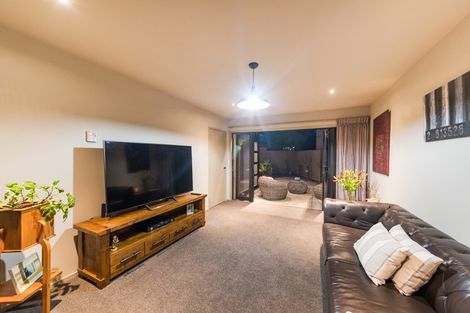 Photo of property in 143 Victoria Avenue, Hokowhitu, Palmerston North, 4410