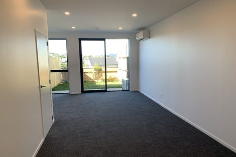 Photo of property in 5/62 Spenmoor Street, Newlands, Wellington, 6037