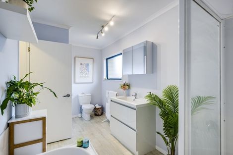 Photo of property in 57b O'dowd Road, Taradale, Napier, 4112