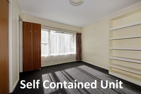 Photo of property in 136 Godley Road, Green Bay, Auckland, 0604