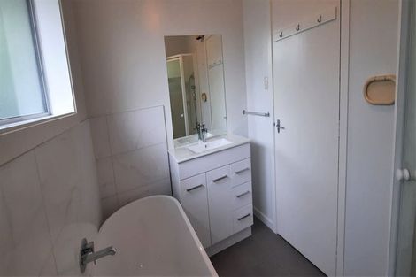 Photo of property in 2/127 Clarence Street, Riccarton, Christchurch, 8011