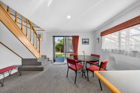 Photo of property in 1 Hornsby Street, Carterton, 5713
