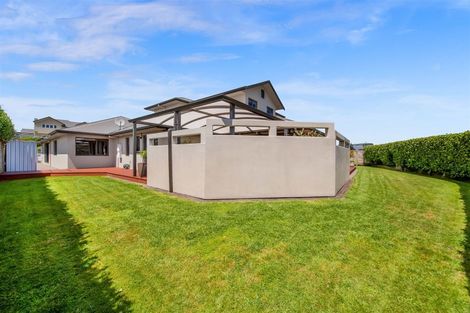 Photo of property in 9 Sampson Avenue, Waiwhakaiho, New Plymouth, 4312