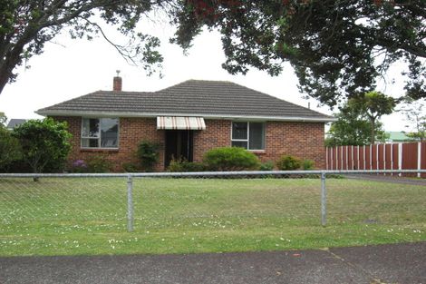 Photo of property in 2 Boyd Avenue, Mangere Bridge, Auckland, 2022
