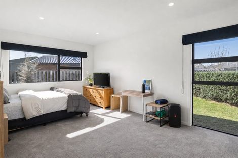 Photo of property in 1 Remutaka Lane, Carterton, 5713
