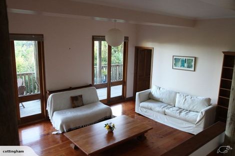 Photo of property in 122 Lone Kauri Road, Karekare, New Lynn, 0772