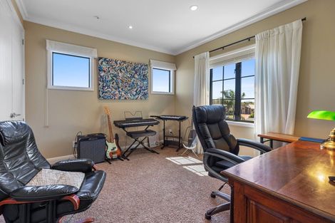 Photo of property in 166 Oriental Parade, Papamoa Beach, Papamoa, 3118