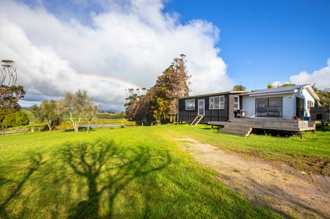 Photo of property in 84 Ocean View Road, Northcote, Auckland, 0627