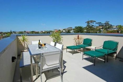 Photo of property in 1/37 Deep Creek Road, Waiake, Auckland, 0630