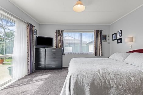 Photo of property in 3 Fairs Road, Milson, Palmerston North, 4414