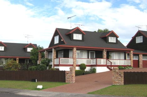 Photo of property in 2/62 Granville Drive, Massey, Auckland, 0614