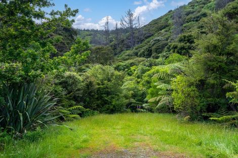 Photo of property in 24 Amelia Crescent, Waikawa, Picton, 7220
