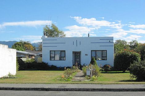 Photo of property in 28 Rhodes Street, Waimate, 7924