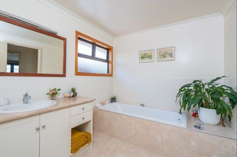 Photo of property in 48 Blue Ridge Drive, Acacia Bay, Taupo, 3385