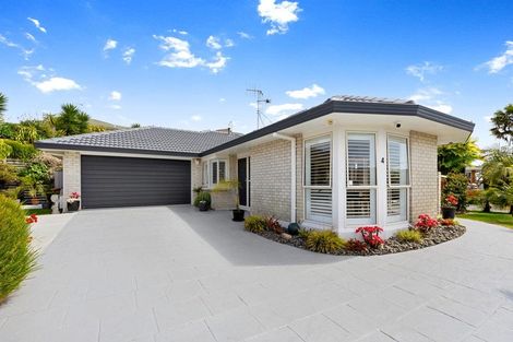 Photo of property in 4 Palm Court, Mount Maunganui, 3116