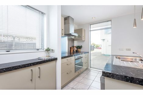 Photo of property in 496b Barbadoes Street, Edgeware, Christchurch, 8013