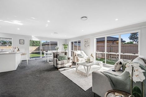 Photo of property in 6 Shrule Place, East Tamaki, Auckland, 2013
