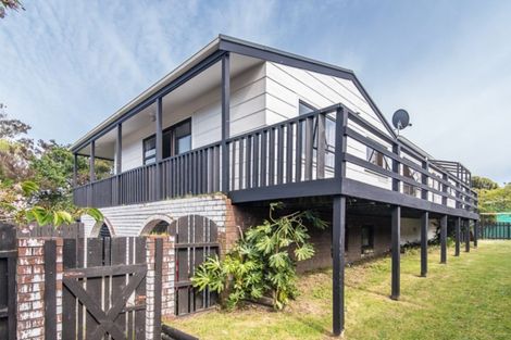 Photo of property in 13 Pitoitoi Street, Otaihanga, Paraparaumu, 5036