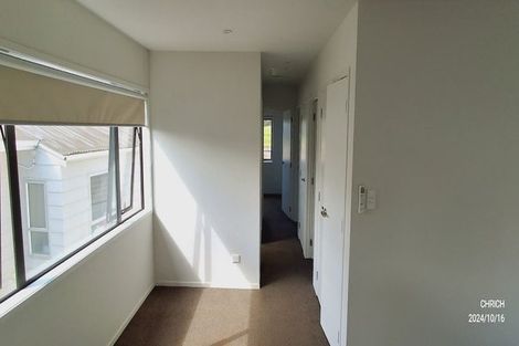 Photo of property in 72 Parrs Cross Road, Henderson, Auckland, 0612