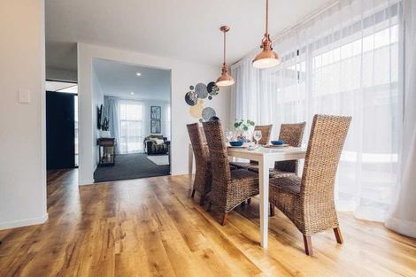 Photo of property in 31 Kotiate Street, Papamoa Beach, Papamoa, 3118