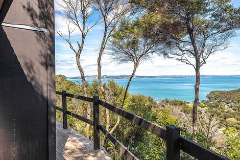 Photo of property in 27 Okoka Road, Omiha, Waiheke Island, 1081