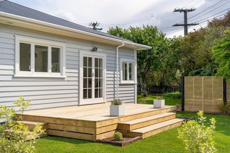 Photo of property in 19 Humphries Street, Greytown, 5712