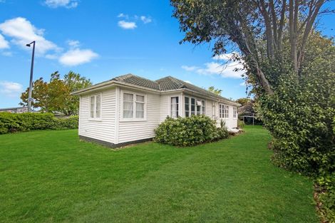 Photo of property in 33 Blighs Road, Bryndwr, Christchurch, 8053