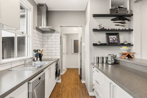 Photo of property in 25 Medway Street, Richmond, Christchurch, 8013