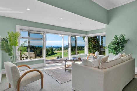 Photo of property in 568 South Road, Omata, New Plymouth, 4374