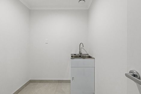 Photo of property in 2/19 Beale Street, Hamilton East, Hamilton, 3216