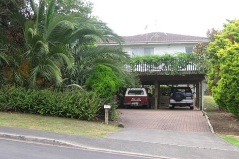 Photo of property in 19 Tetrarch Place, Totara Vale, Auckland, 0629