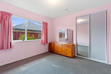 Photo of property in 2/139 Gilberthorpes Road, Hei Hei, Christchurch, 8042