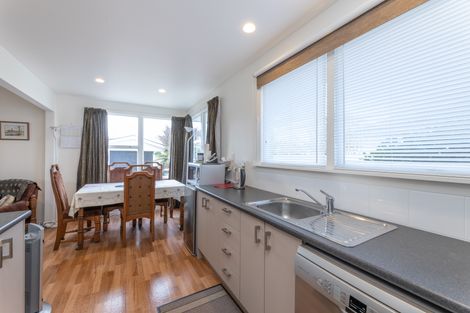 Photo of property in 45 Farquhars Road, Redwood, Christchurch, 8051