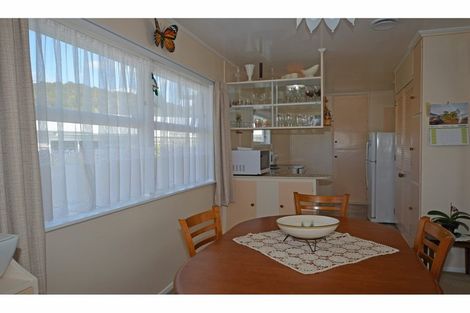 Photo of property in 49 Holyoake Crescent, Kawerau, 3127