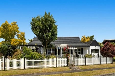Photo of property in 33 Bramley Drive, Omokoroa, 3114