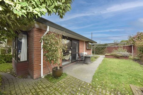 Photo of property in 2/21 Ben Nevis Drive, Broomfield, Christchurch, 8042