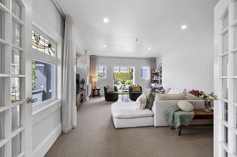 Photo of property in 8 Dorset Avenue, Westown, New Plymouth, 4310