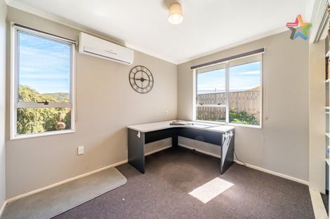 Photo of property in 172 Holborn Drive, Stokes Valley, Lower Hutt, 5019