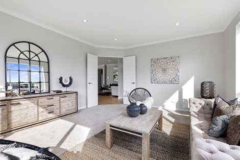 Photo of property in 6 Coote Way, Kumeu, 0810