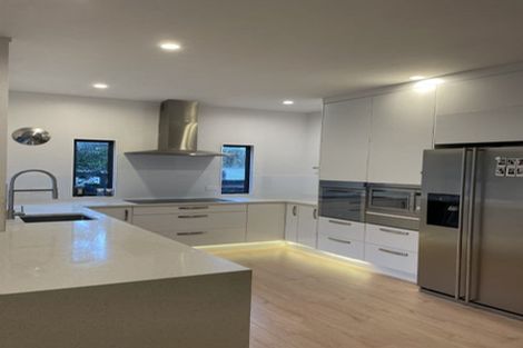 Photo of property in 6a Tallington Crescent, Torbay, Auckland, 0630