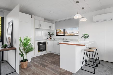 Photo of property in 18 Garland Drive, St Andrews, Hamilton, 3200