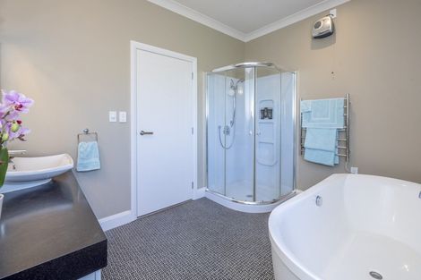 Photo of property in 19 Wylie Road, Foxton Beach, Foxton, 4891